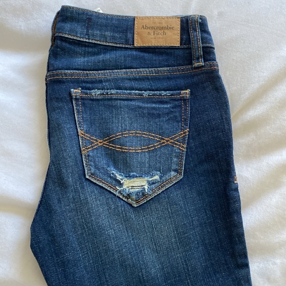 A&F boot cut denim size 2S - Picture 2 of 9